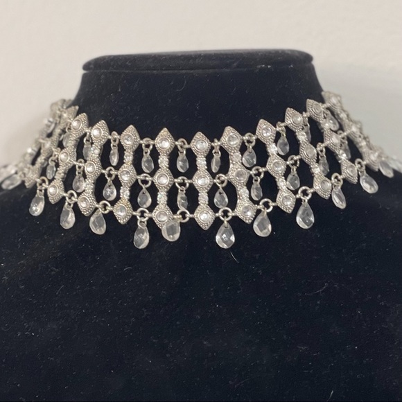 Jewelry - Crystal choker. Vintage. Art Deco style